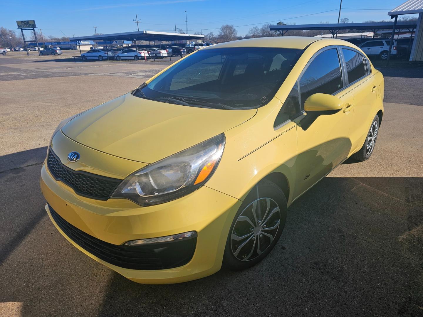 2016 Kia Rio LX (KNADM4A34G6) with an 1.6L L4 DOHC 16V engine, located at 533 S Seven Points BLVD, Seven Points, TX, 75143, (430) 255-4030, 32.313999, -96.209351 - Photo#0